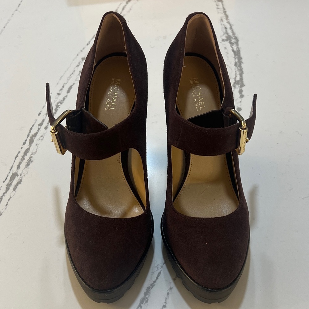 Michael Kors Dark Brown Suede Heels with Gold Buckle Size 7.5 M - Picture 2 of 16